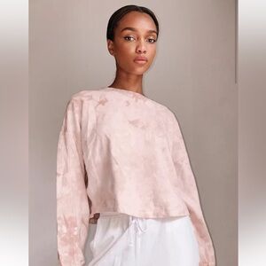 Lulu's Pale Blush Tie-Dye Cropped Pullover